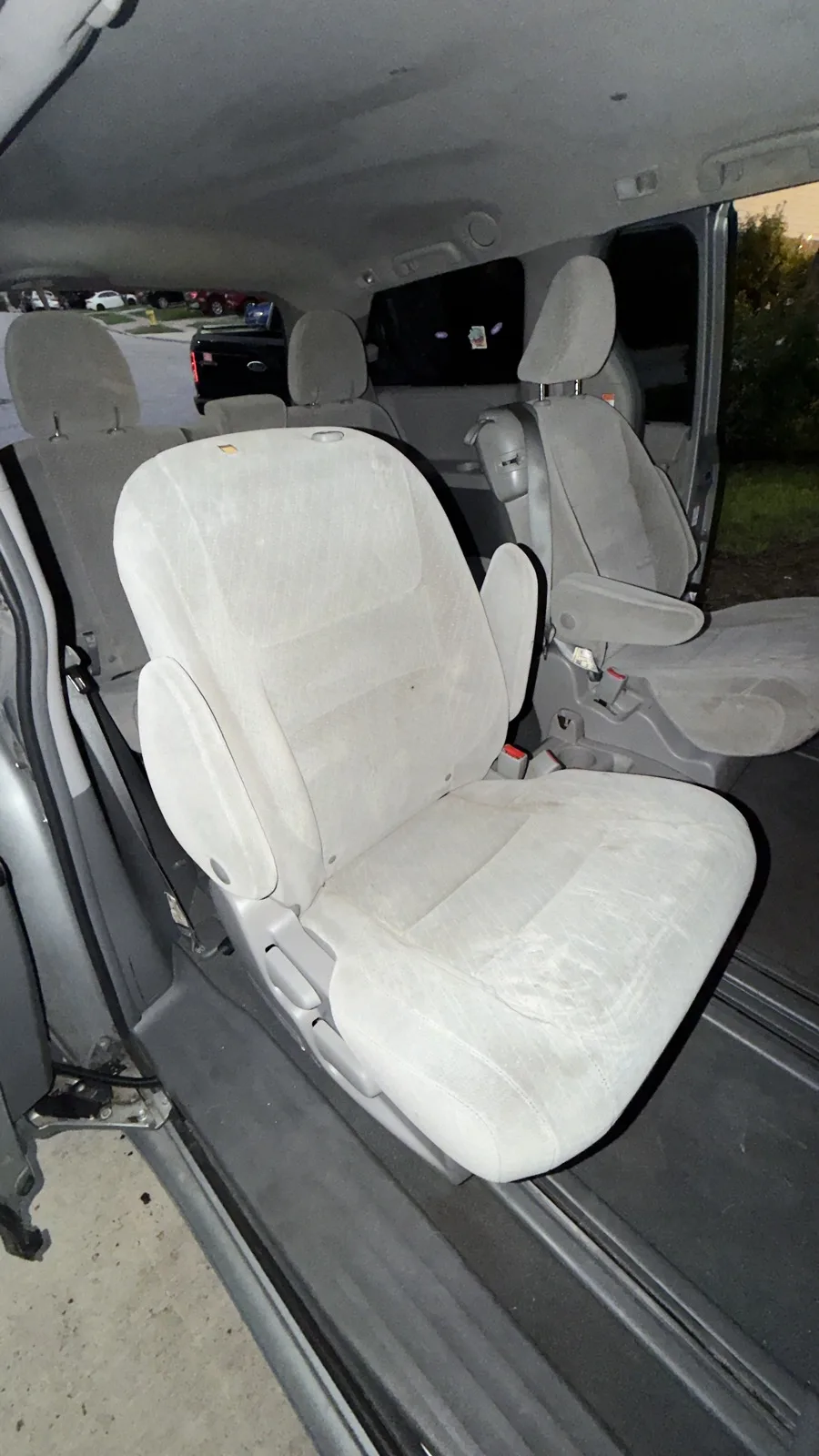 Same van seats after extraction and shampoo